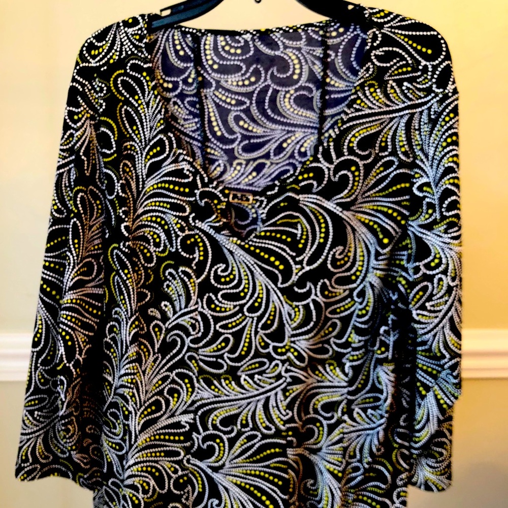 Black with yellow accents Cato Top